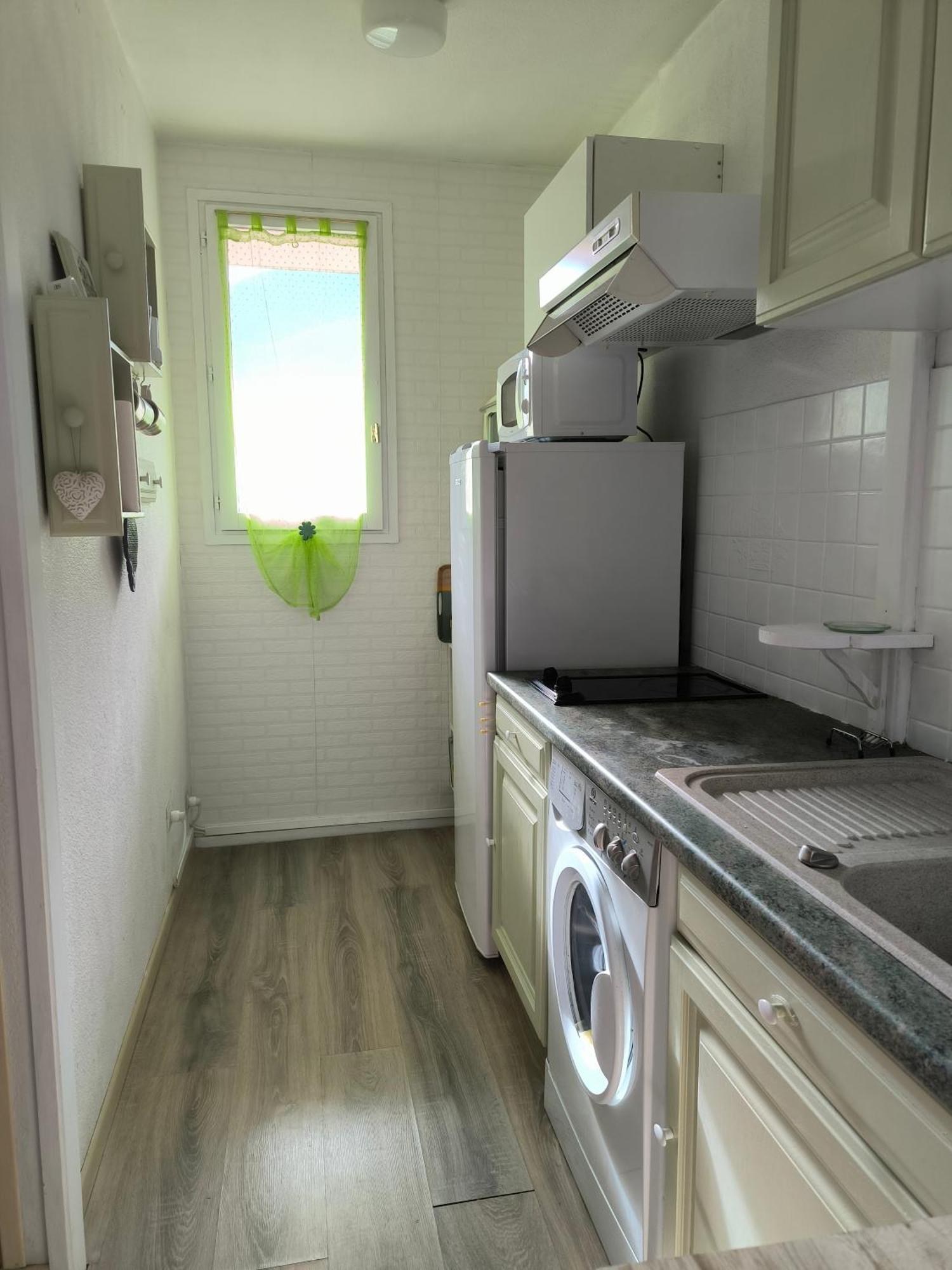 Appartement Vert Tendre Face A La Montagne Bagneres-de-Luchon ภายนอก รูปภาพ