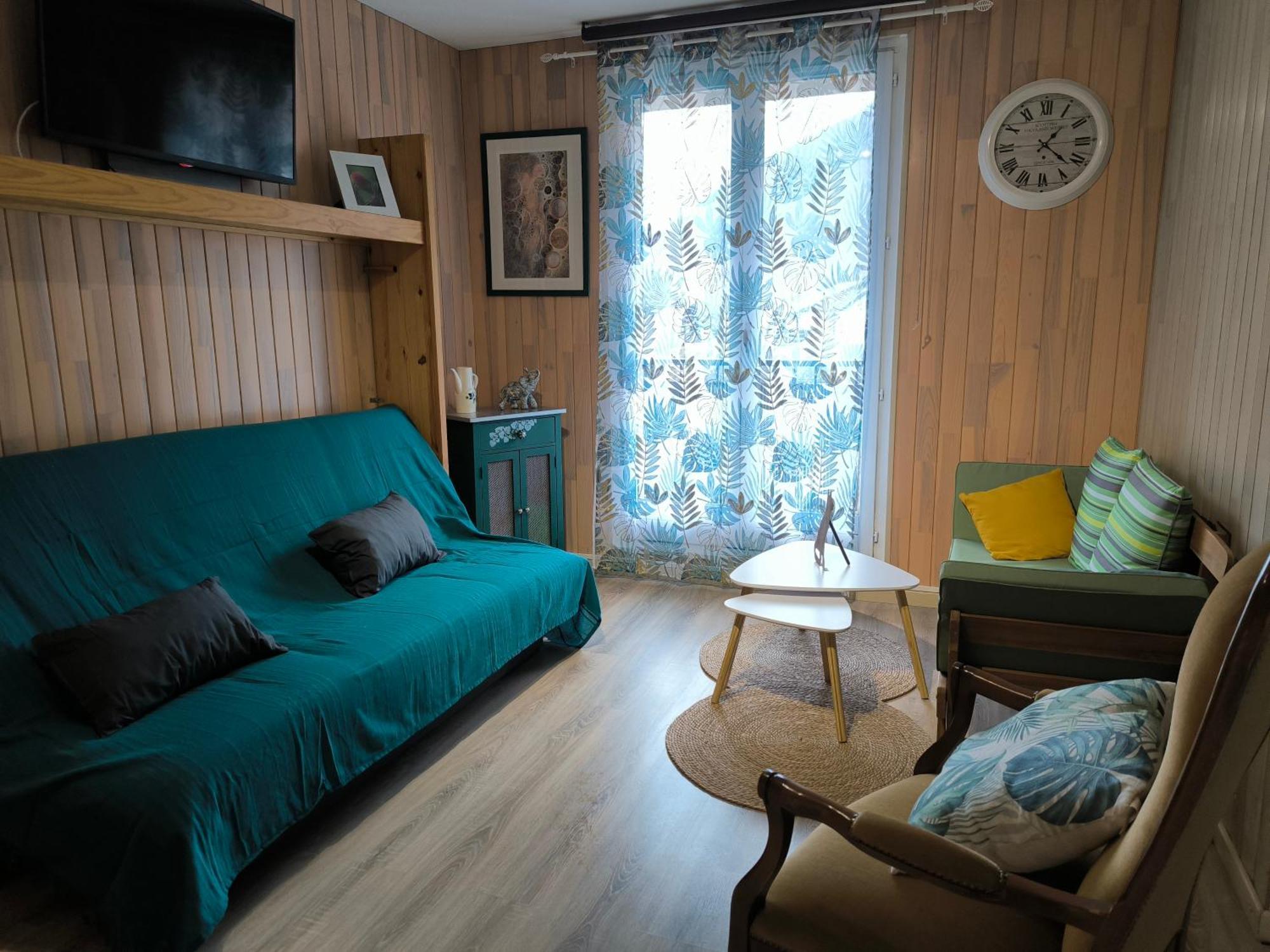 Appartement Vert Tendre Face A La Montagne Bagneres-de-Luchon ภายนอก รูปภาพ